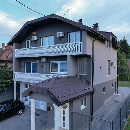 Evergreen Apartments ヴィソコ エクステリア 写真