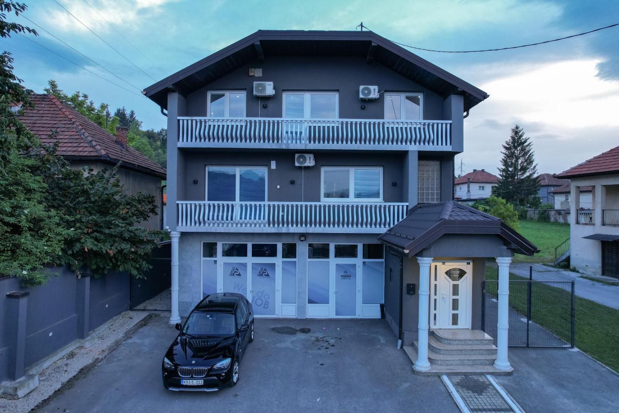 Evergreen Apartments ヴィソコ エクステリア 写真