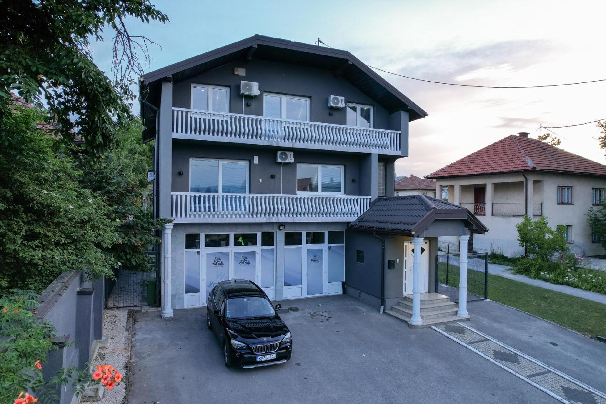 Evergreen Apartments ヴィソコ エクステリア 写真