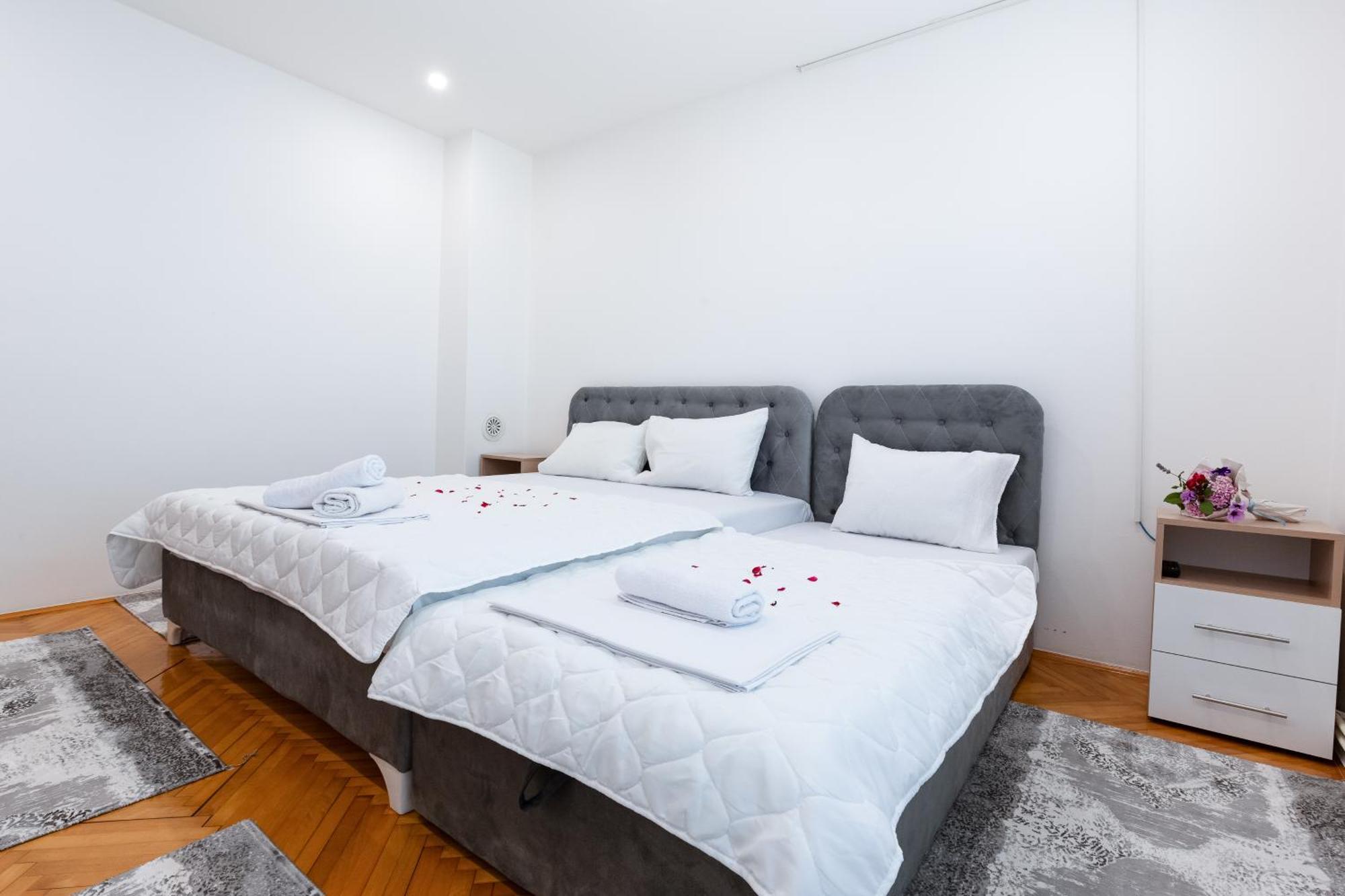 Evergreen Apartments ヴィソコ エクステリア 写真